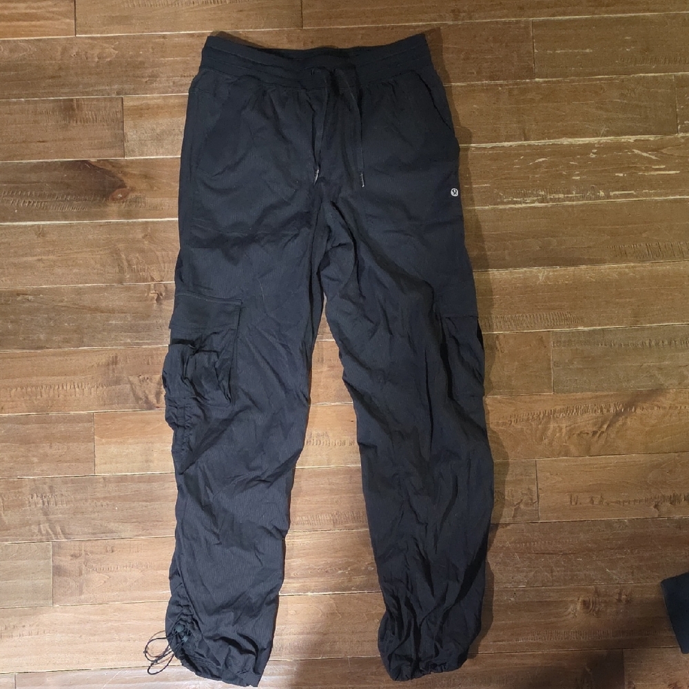 Dance Studio Relax Fit Mid Rise Cargo